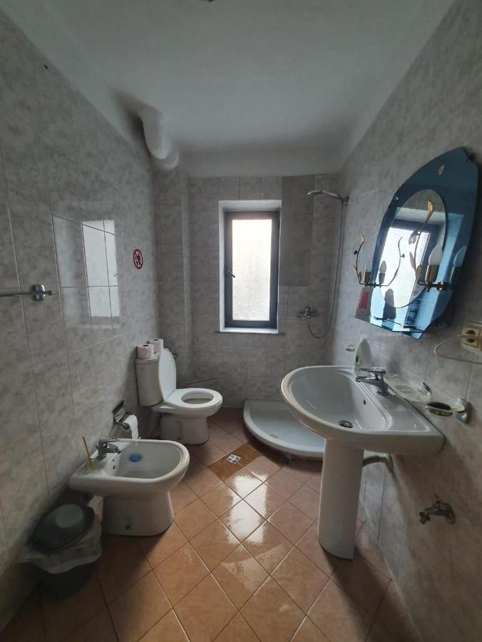 New# Bright Apartment-Tirana City Center المظهر الخارجي الصورة